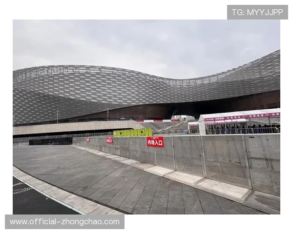 成都五粮液文化体育中心可容纳18000名观众，将举办DOTA2大满贯赛